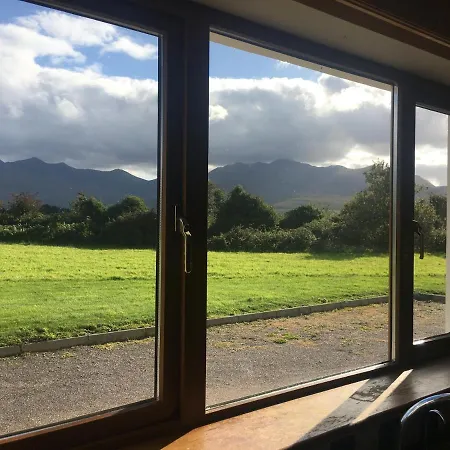 펜션 3 Bedroom House Near Killarney Beautiful Views *