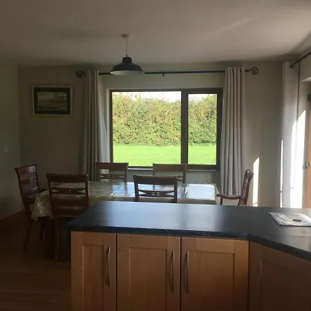 3 Bedroom House Near Killarney Beautiful Views *