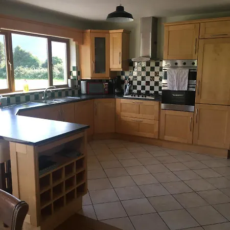 3 Bedroom House Near Killarney Beautiful Views *